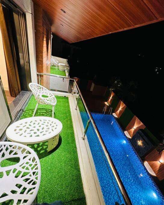 Casa Majestic Lonavala Villa ภายนอก รูปภาพ